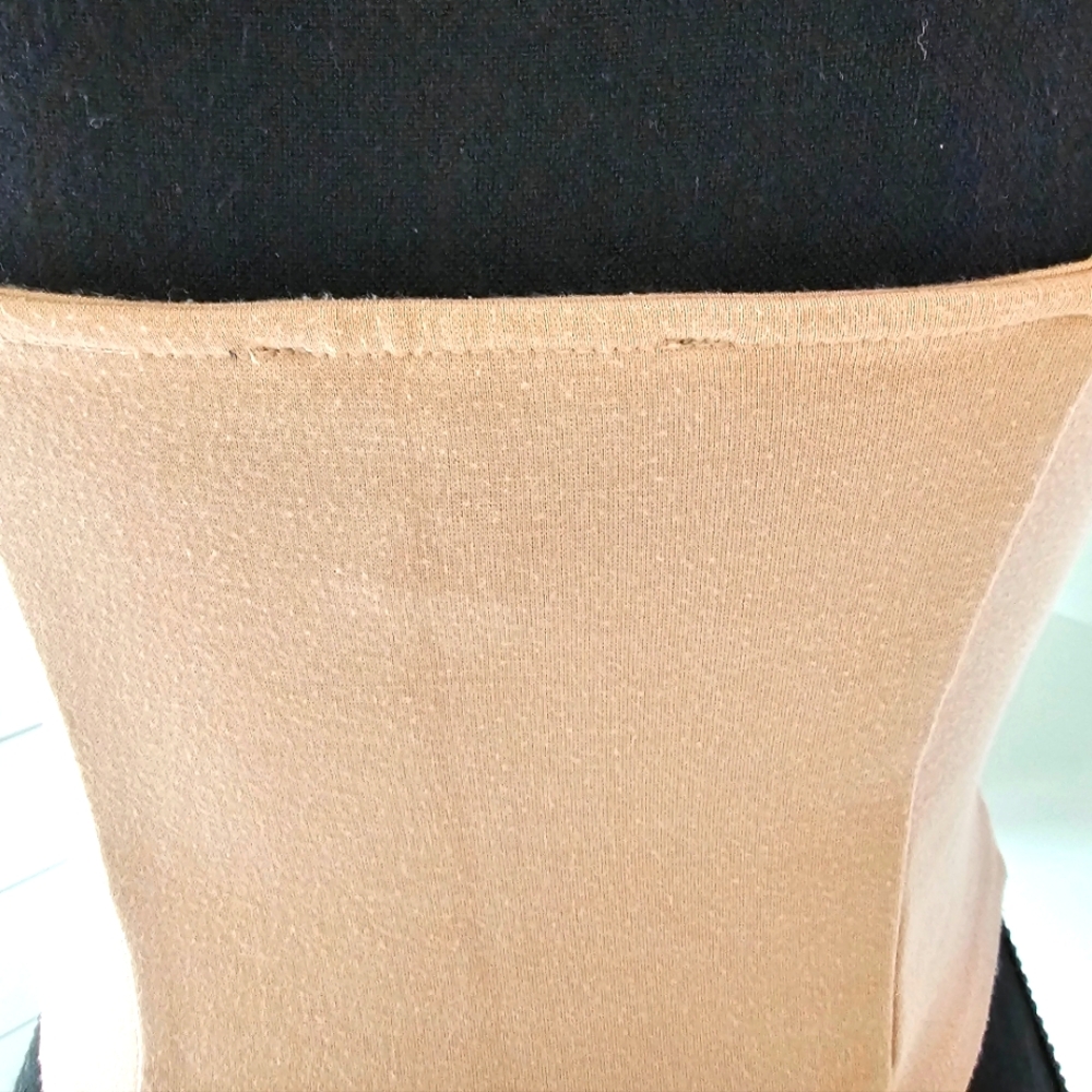 Corset style crop top with spaghetti style straps - Picture 5 of 6